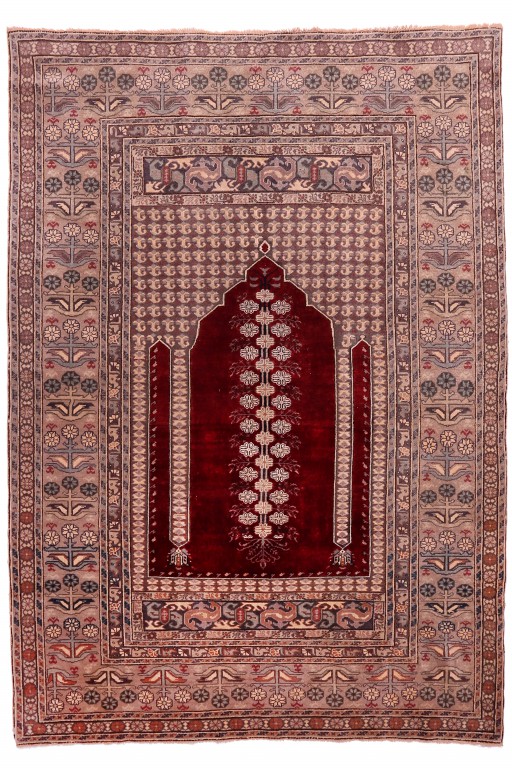 Shirvan Carpet