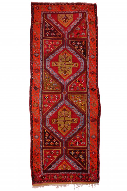 Shirvan Carpet