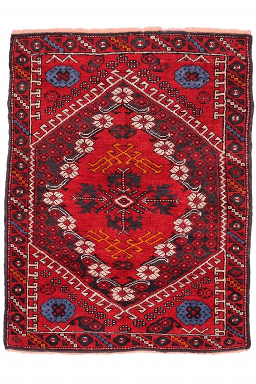 Shirvan Carpet