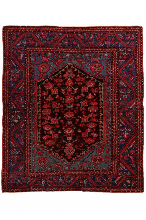 Shirvan Carpet