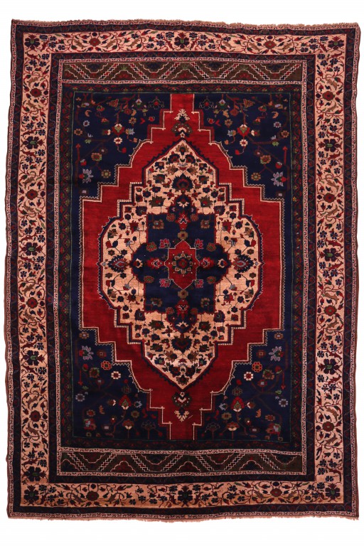 Shirvan Carpet