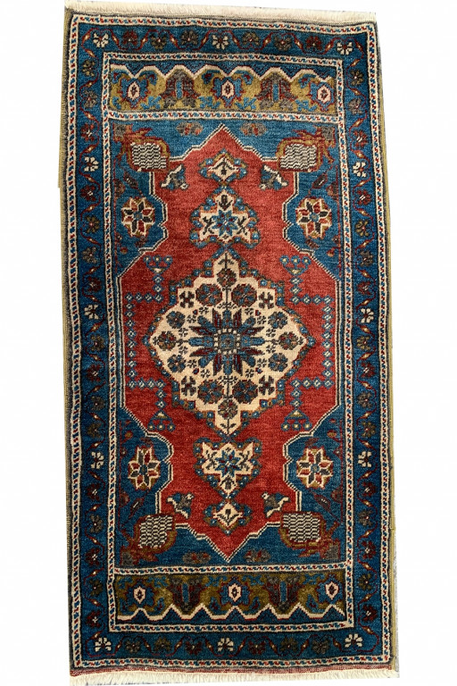 Shirvan Carpet