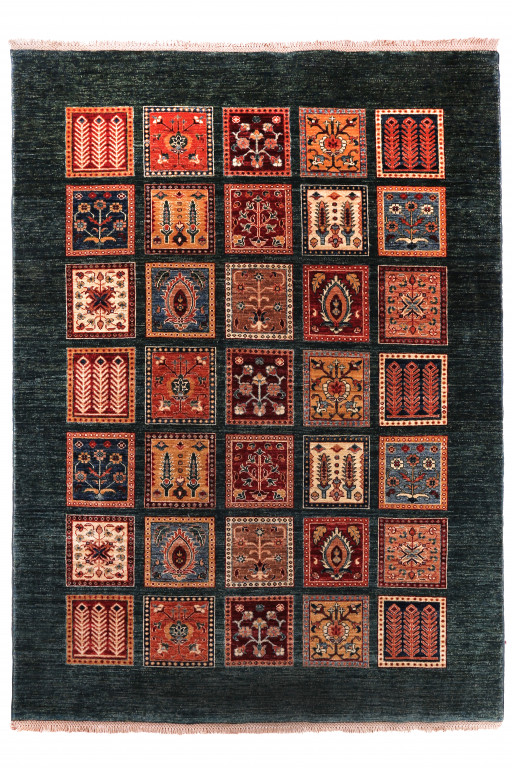 Shirvan Carpet