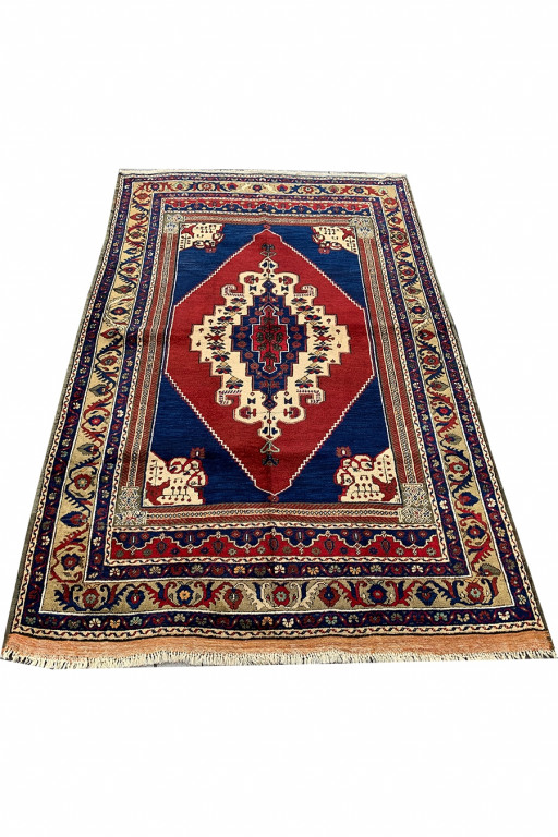 Shirvan Carpet