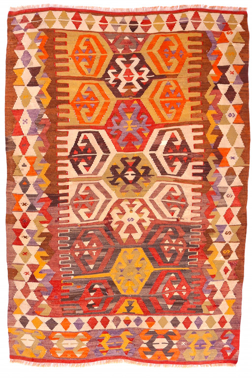 Shirvan Carpet