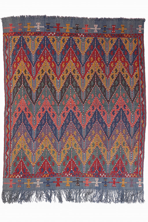 Shirvan Carpet