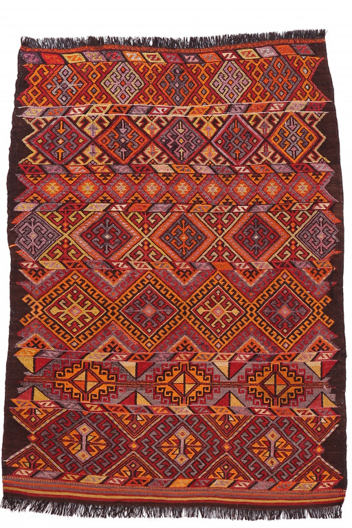 Shirvan Carpet