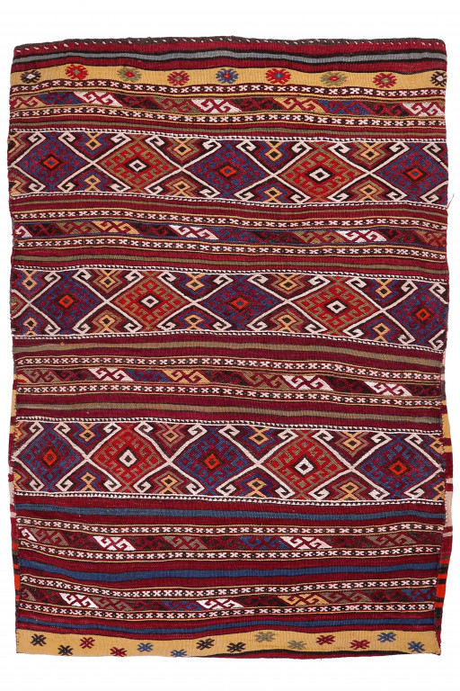 Shirvan Carpet