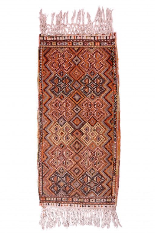 Shirvan Carpet