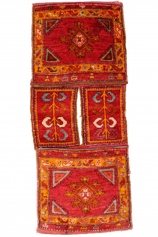 Shirvan Carpet