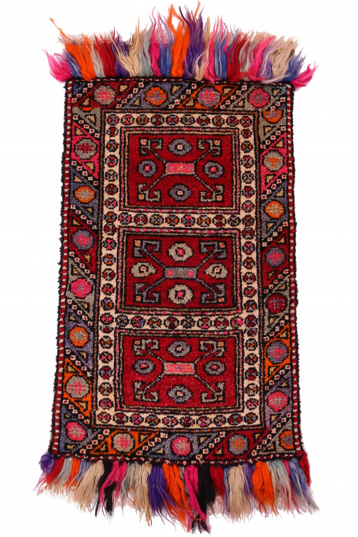 Shirvan Carpet