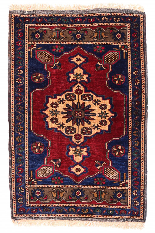 Shirvan Carpet