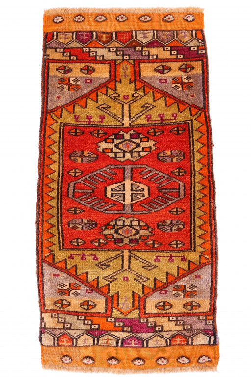 Shirvan Carpet