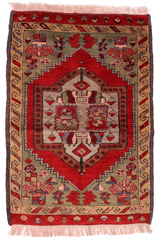 Shirvan Carpet