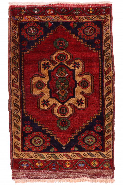 Shirvan Carpet