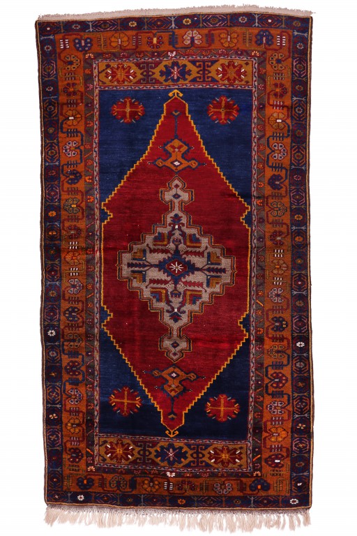 Shirvan Carpet