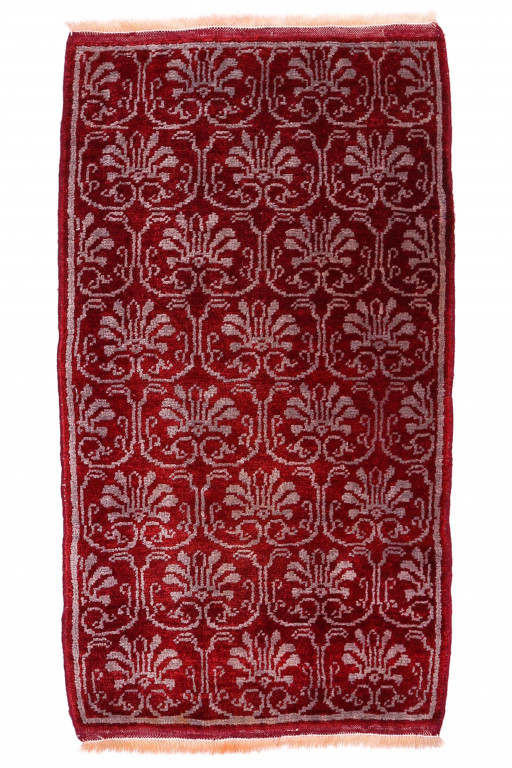 Shirvan Carpet