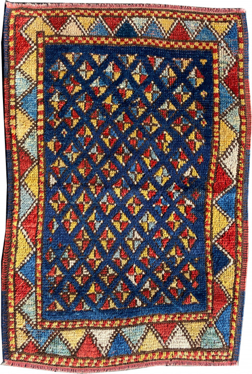 Shirvan Carpet