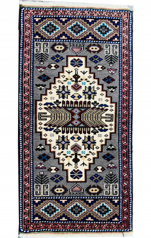 Shirvan Carpet